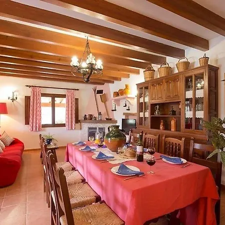 Villa Near By Renthousing Pollença